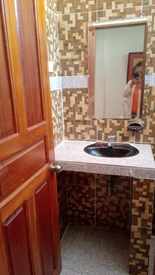 Hostal Selvatrip Leticia Exteriör bild